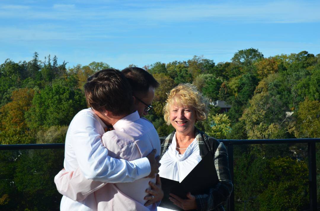 Tracy Biggar-Wedding Officiant