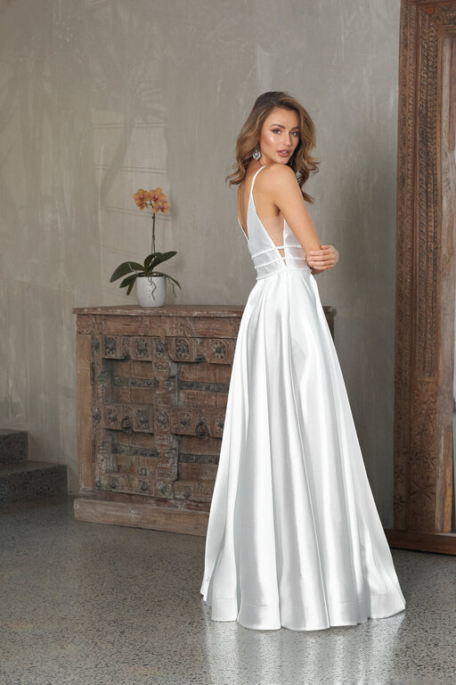 Diana Wedding Dress- #2411 Sale £1099.99 Size 12, Beau Belles