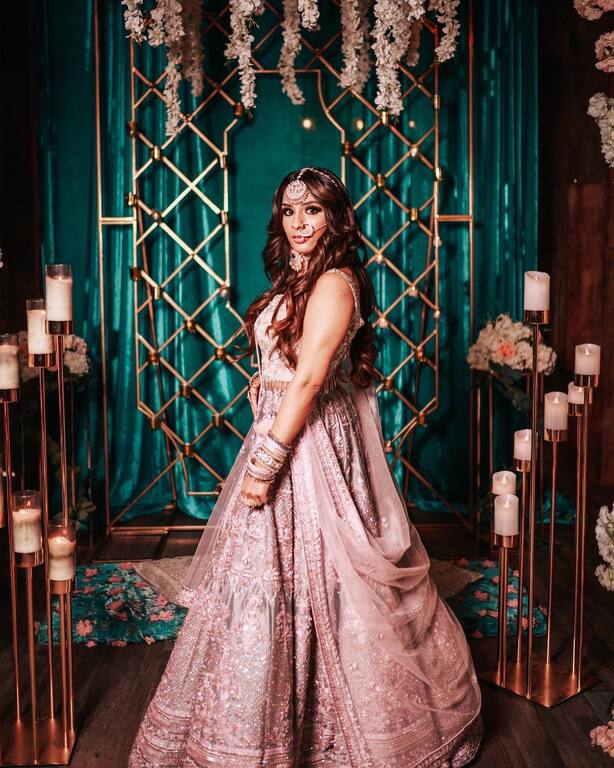 Wedding Shop by Mona Soliman