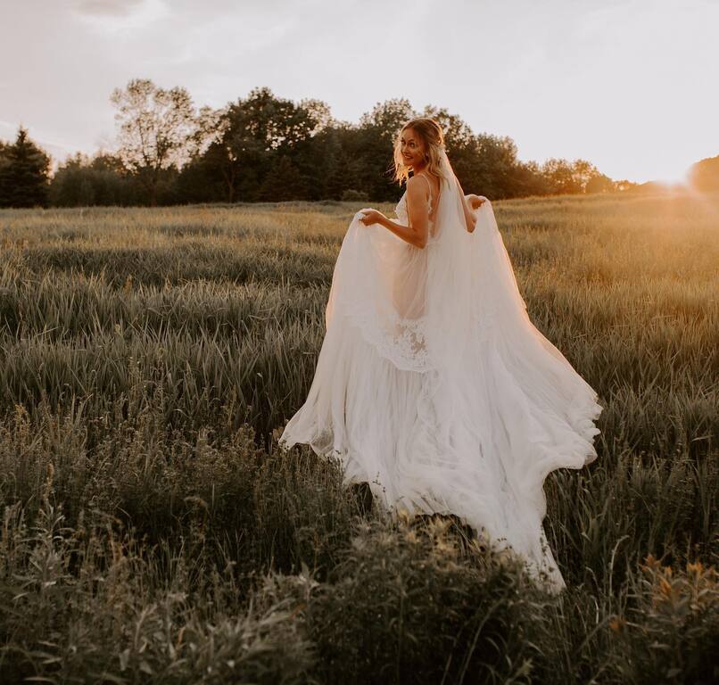 Chateau de la Mariee Nadia Dress Montreal Weddinghero