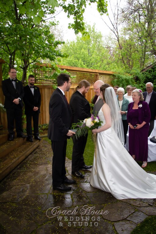 Coach House Weddings Officiant Mississauga Weddinghero.ca