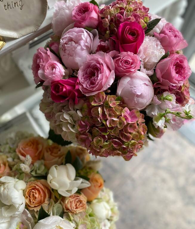 De Rose Designs and Floral Boutique