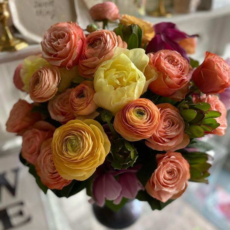 De Rose Designs and Floral Boutique