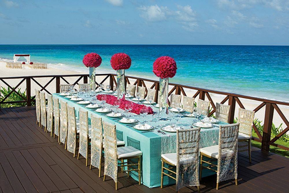 Pose Destination Wedding Travel