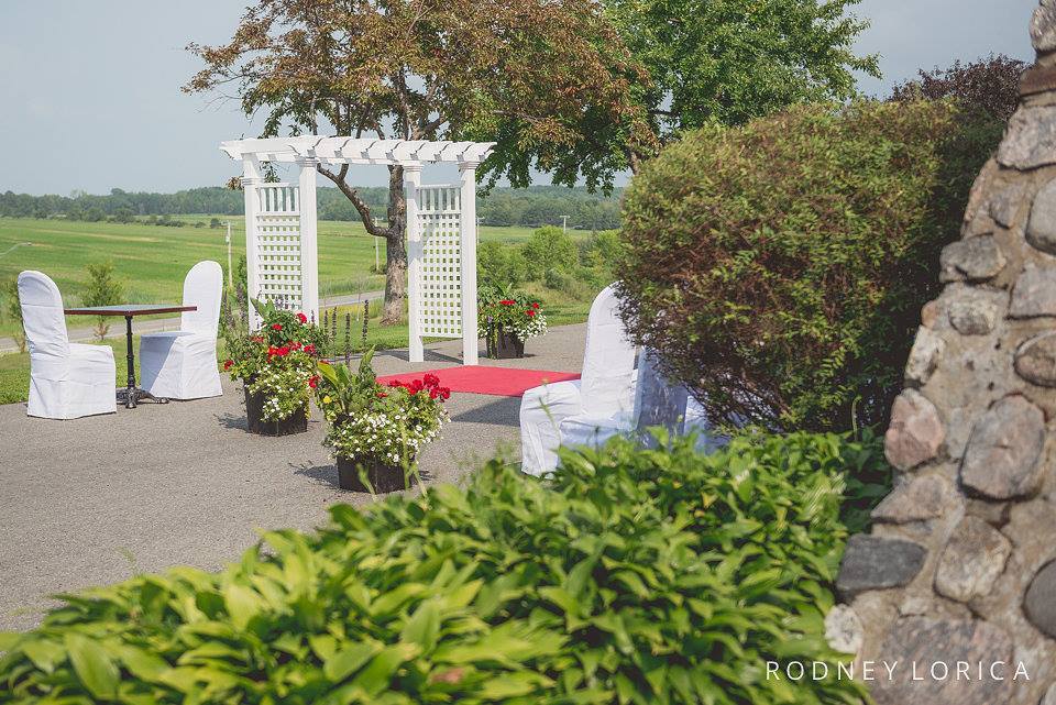 Windmill Heights Venue Montreal Weddinghero.ca