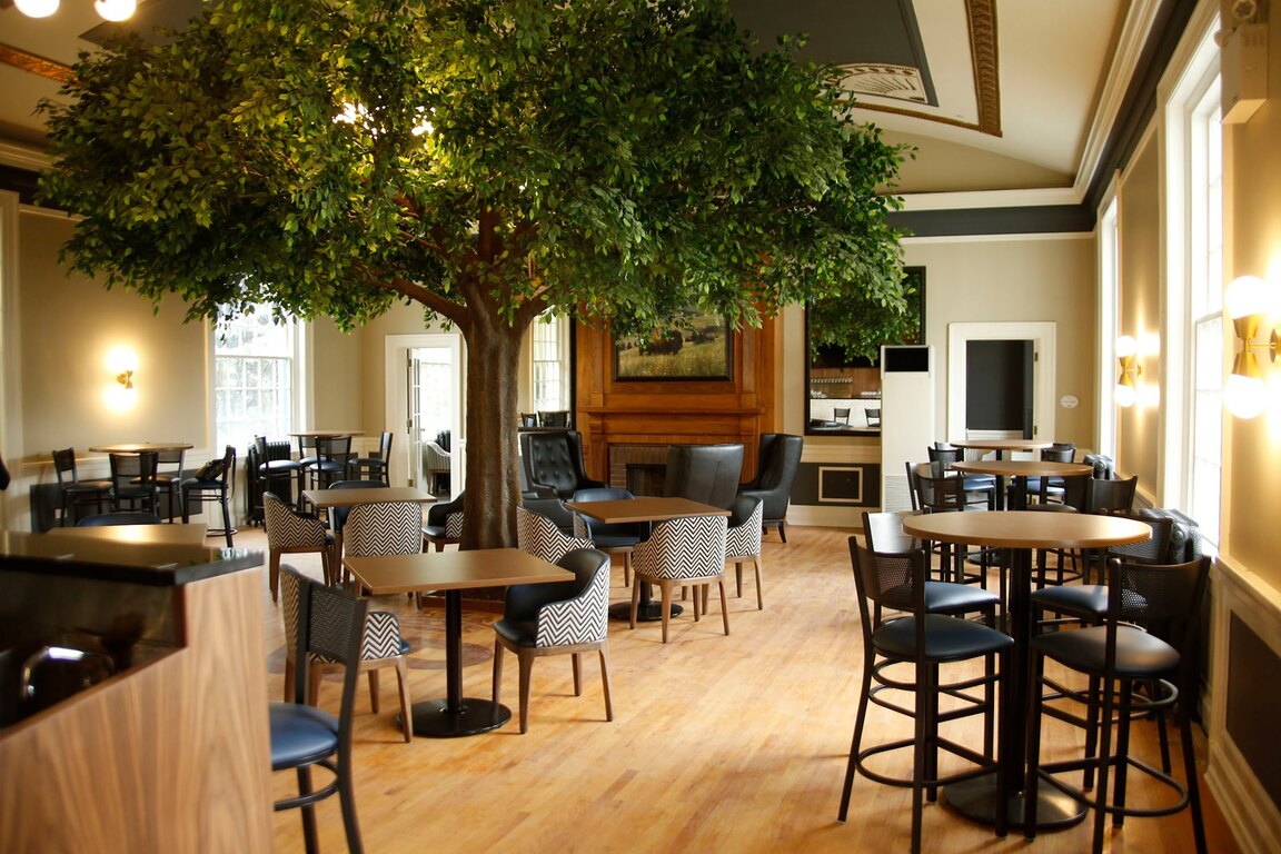 The Inn On Officers Garden