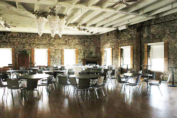 Baldachin Inn