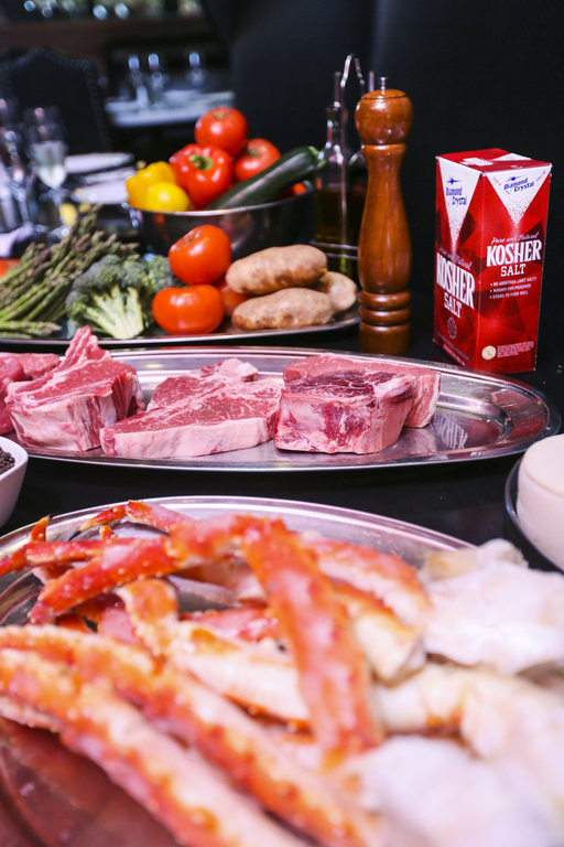 Stakeout Dining Room & Lounge