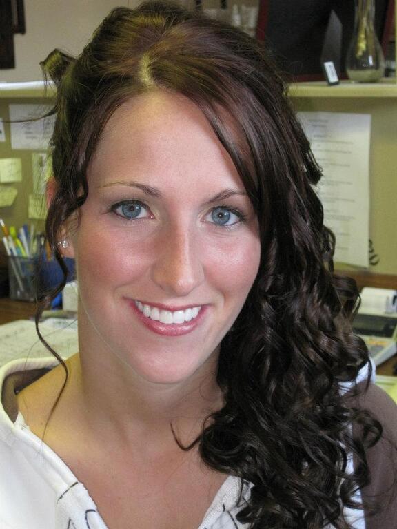 Raelyn Zelinski Makeup Artist