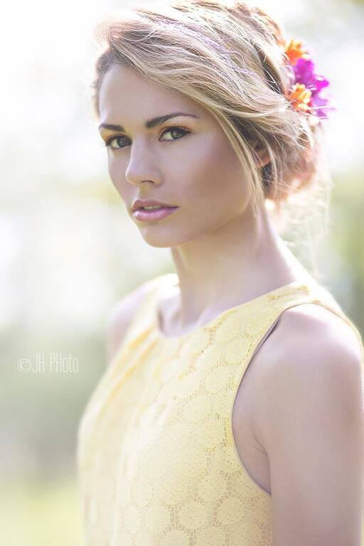 Raelyn Zelinski Makeup Artist