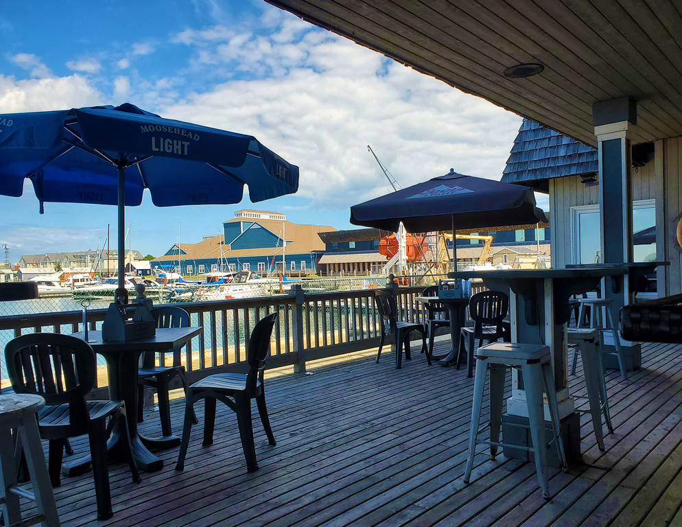 Silver Fox Entertainment Complex