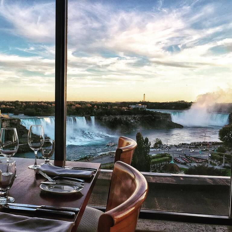 Crowne Plaza Niagara Falls