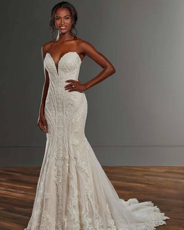 Taylor's Bridal - Dress - Ottawa - Weddinghero.ca