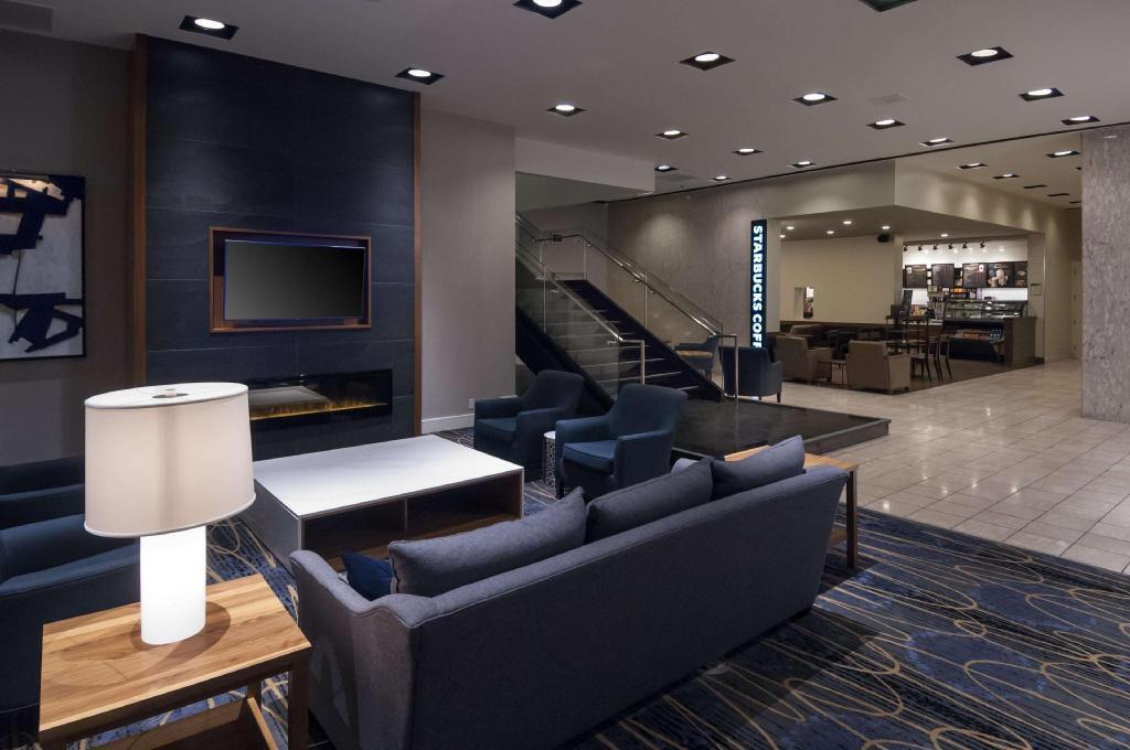 DoubleTree by Hilton London Ontario