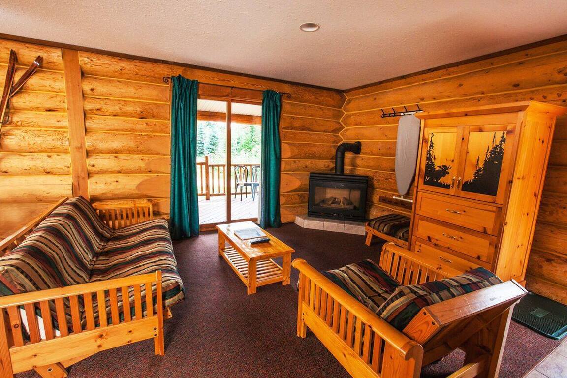 Glacier House Resort