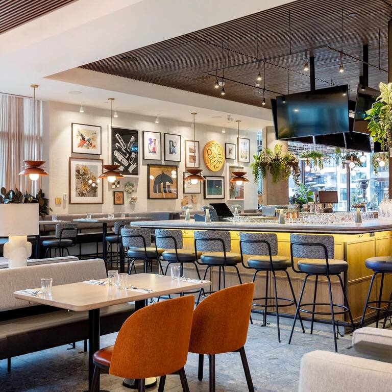 The Wynn, Earls in the Rockies