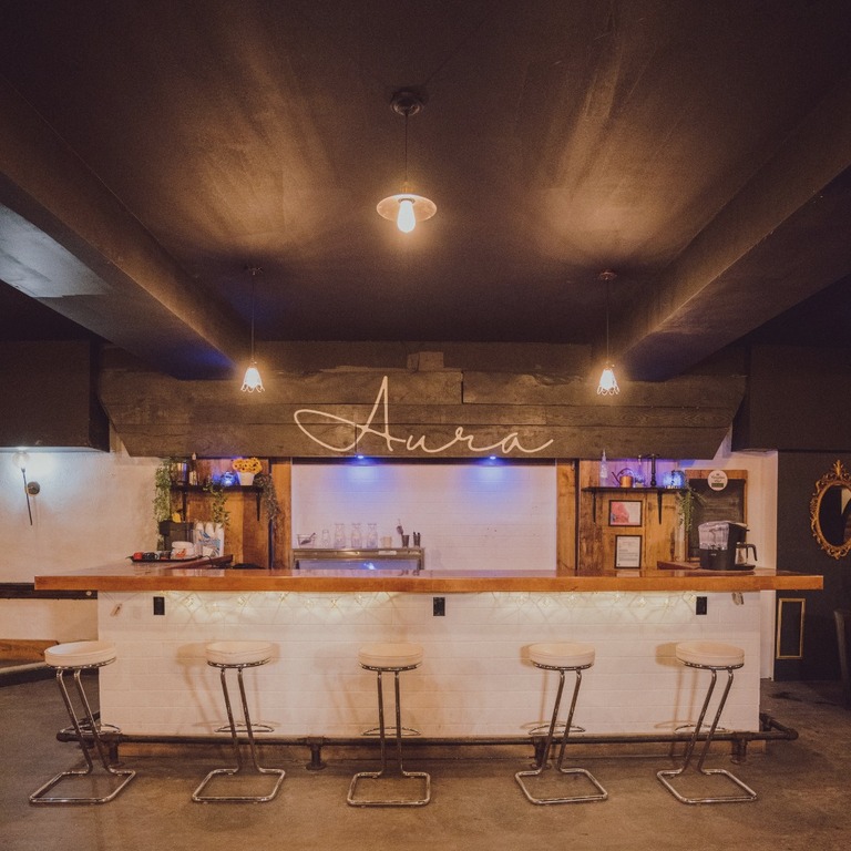 Aura Lounge