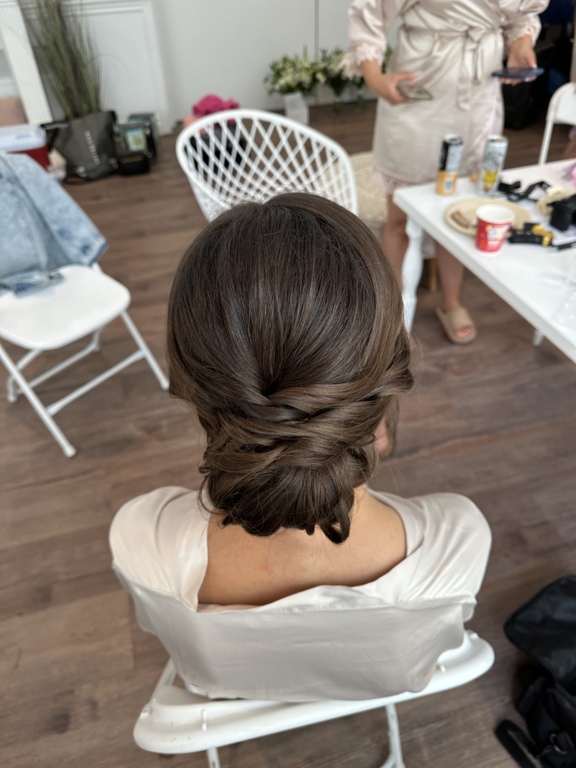 Kelly Hastings Hair and Make Up