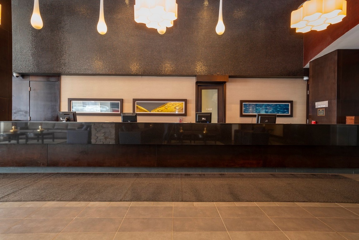 Sandman Signature Toronto Airport Hotel