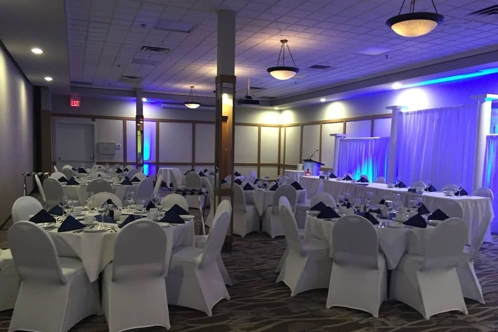 Canad Inns Destination Centre Transcona