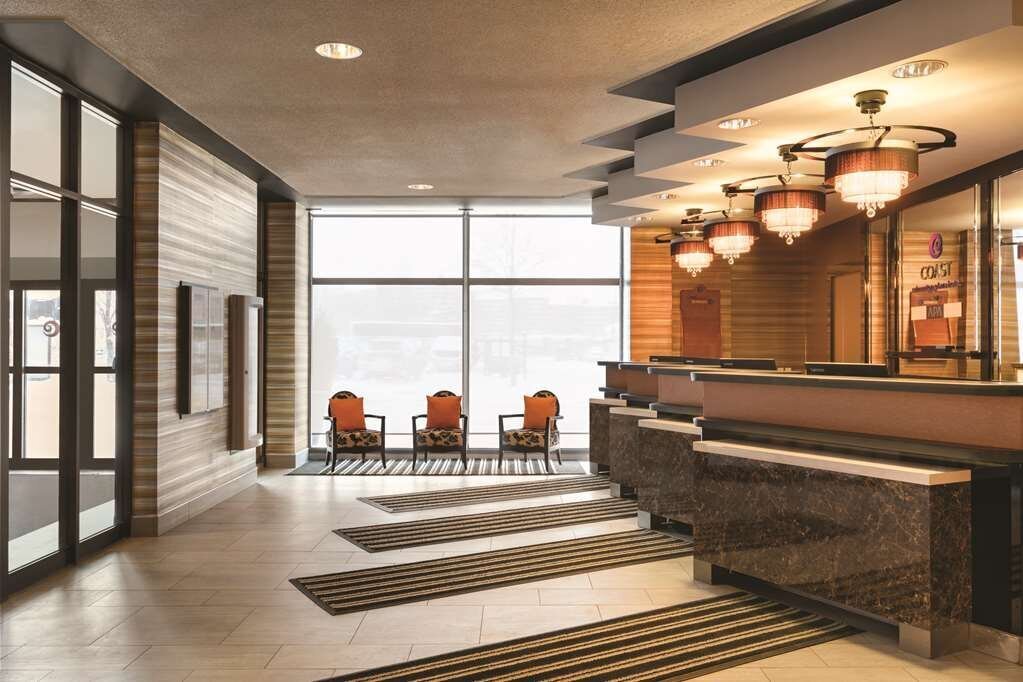 Coast Edmonton Plaza Hotel