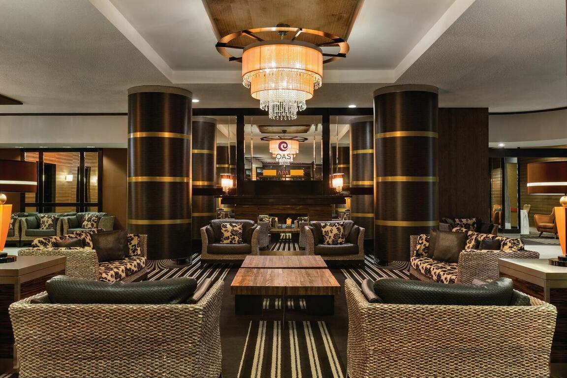 Coast Edmonton Plaza Hotel