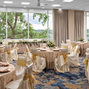 Courtyard By Marriott Downtown Edmonton