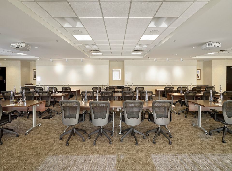 DoubleTree by Hilton West Edmonton