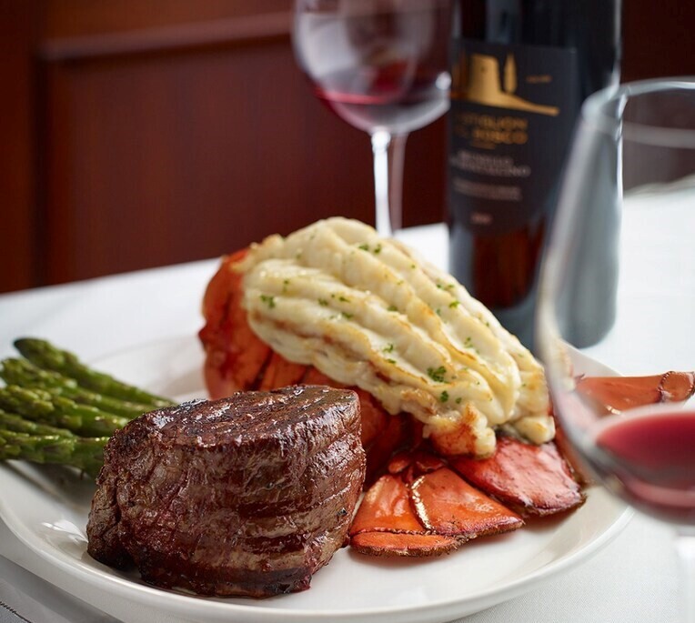 Hy's Steakhouse and Cocktail Bar