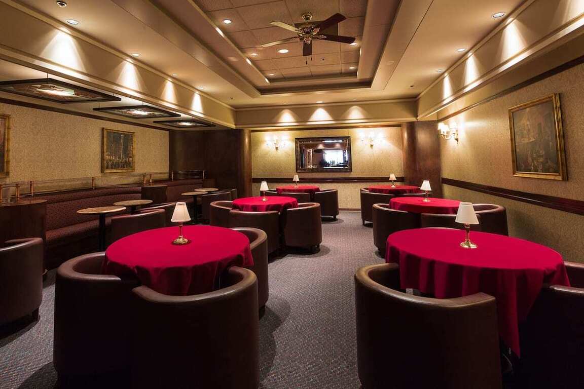 Hotel Place Dupuis Montreal Downtown