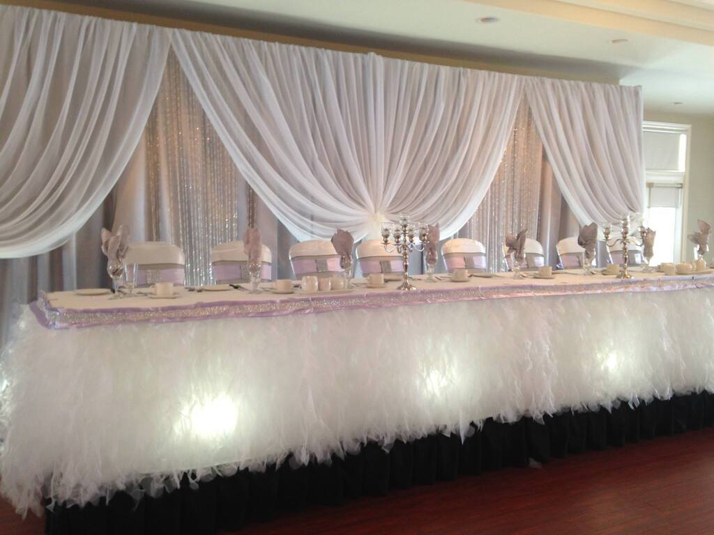 Wooden Sticks Golf Club