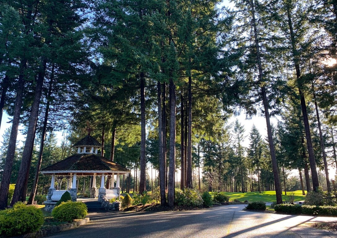 Crown Isle Resort and Golf Community - Venue - Courtenay - Weddinghero.ca